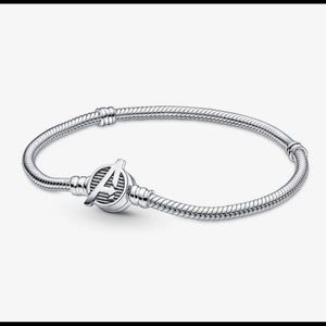MARVEL Avengers Bracelet by PANDORA Jewelry